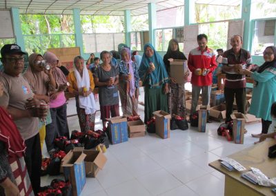 Pembagian Makanan Tambahan untuk Lansia dan Ibu Hamil/menyusui